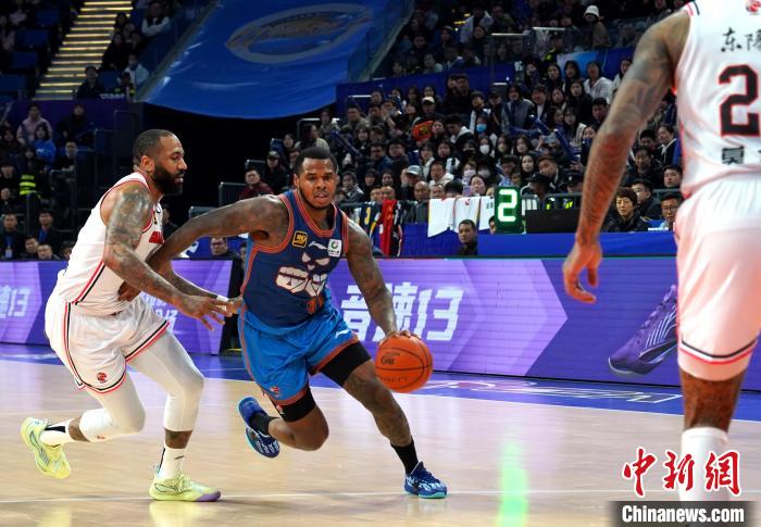 四川男篮在主场以90-119不敌广东男篮，结束本赛