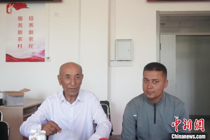 薪火相传的北疆青训路：霍城县米吉提父子与徒