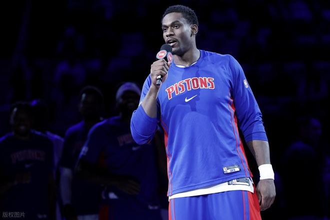 雷霆新星切特·霍姆格伦统治全场，助球队大胜快